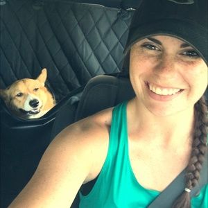 Meet your Posher, Laura